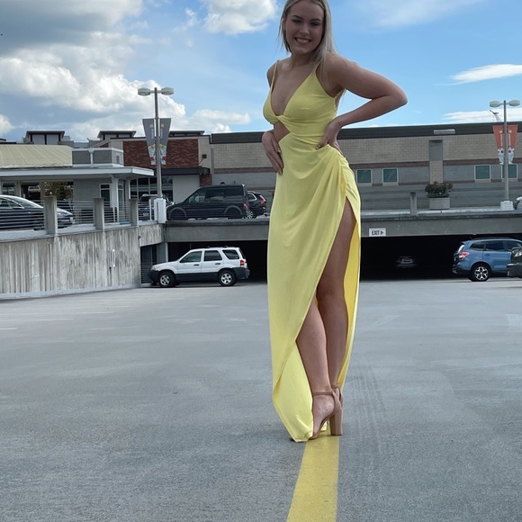 Nadias evening prom dress - Picture 3 of 4